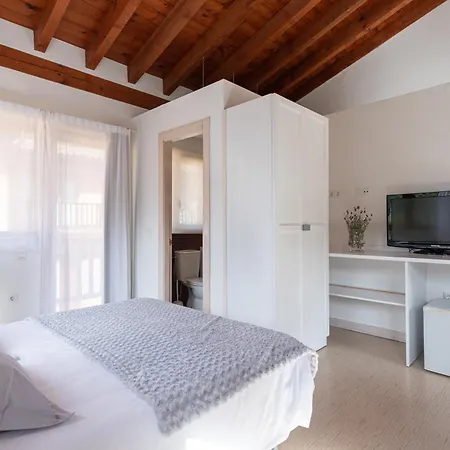 Apartamentos Bores *